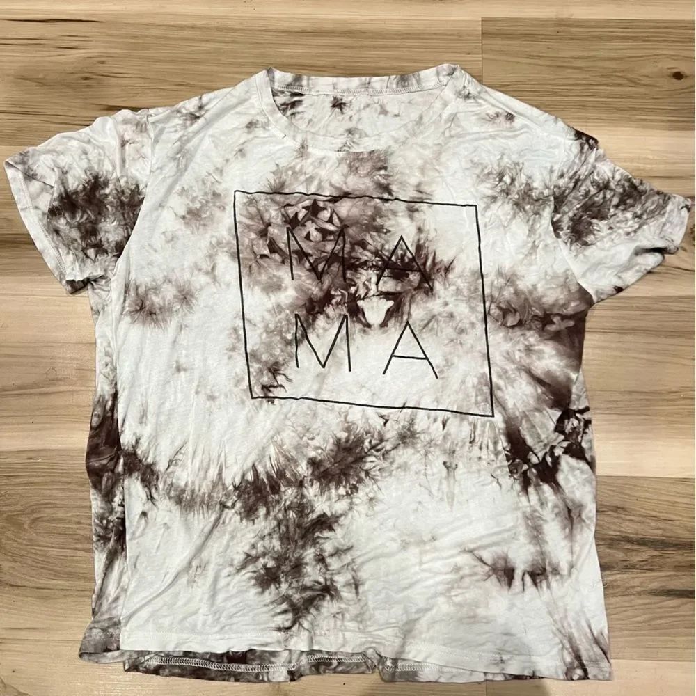 Shein Tie Dye Brown and White Mama Tee Shirt Women’s XL